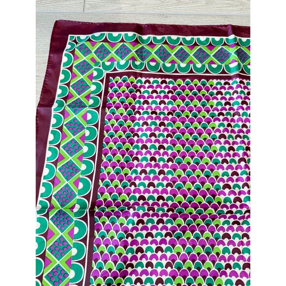 Vintage Sillook Geometric Scarf Green and Purple Scallops Made in Japan 27" - Picture 3 of 15